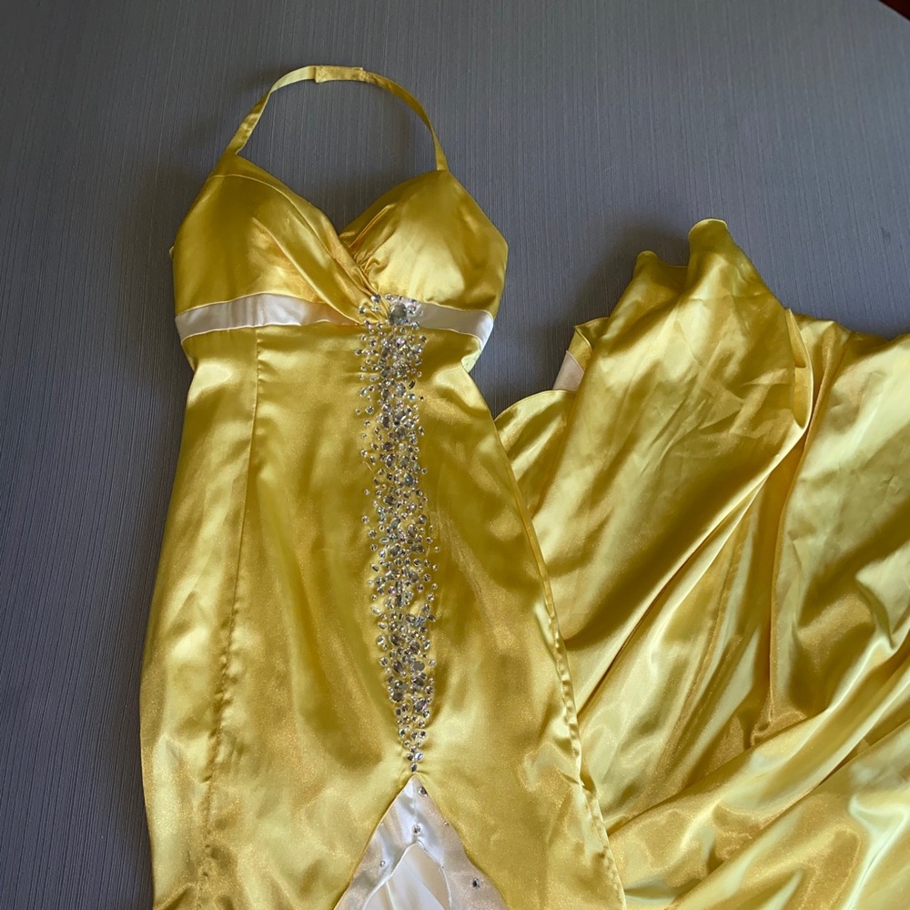 Size 0 Yellow Prom Pageant Dress